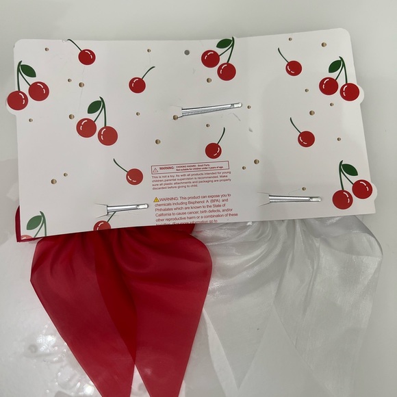 New Cherry Print Hair Bow Set - Red and White - Picture 3 of 6